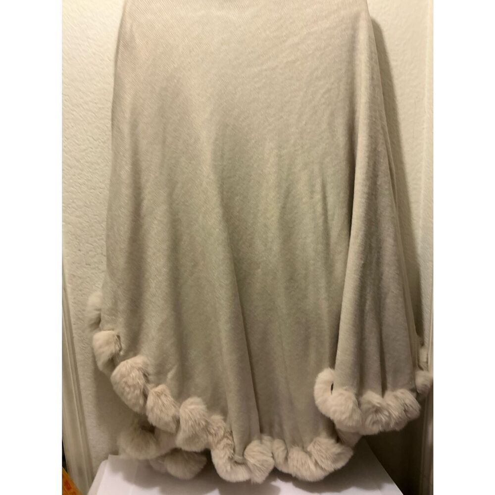 Cozy Cream Pom-Pom Poncho
Open Front Wrap Medium Small Large Acrylic - Picture 5 of 8